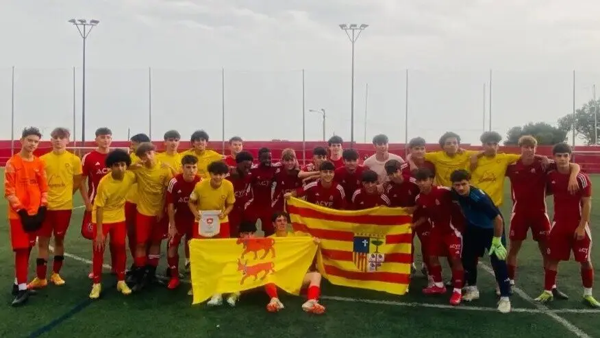 Jugadores Amistad y L&eacute;scar ./ Cedida