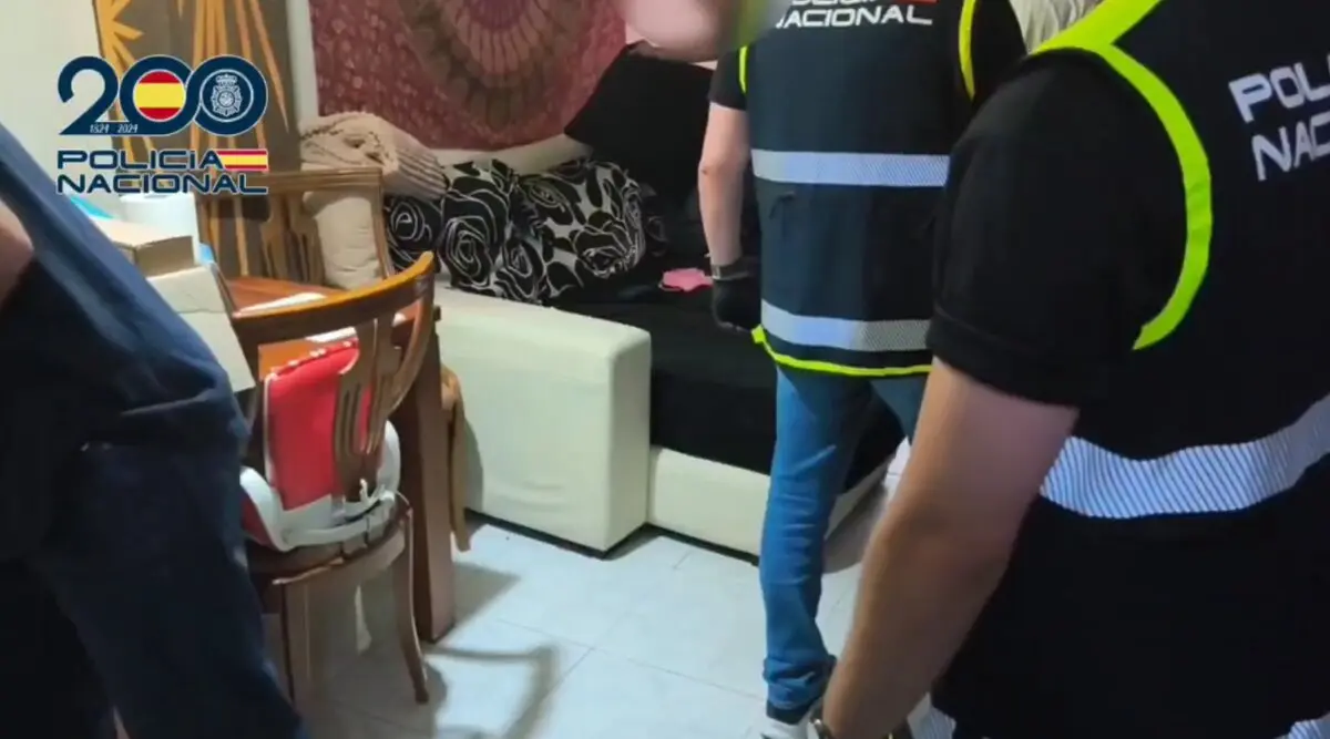 Detenci&oacute;n y registro en Utebo (Zaragoza) ./ Polic&iacute;a Nacional de Zaragoza