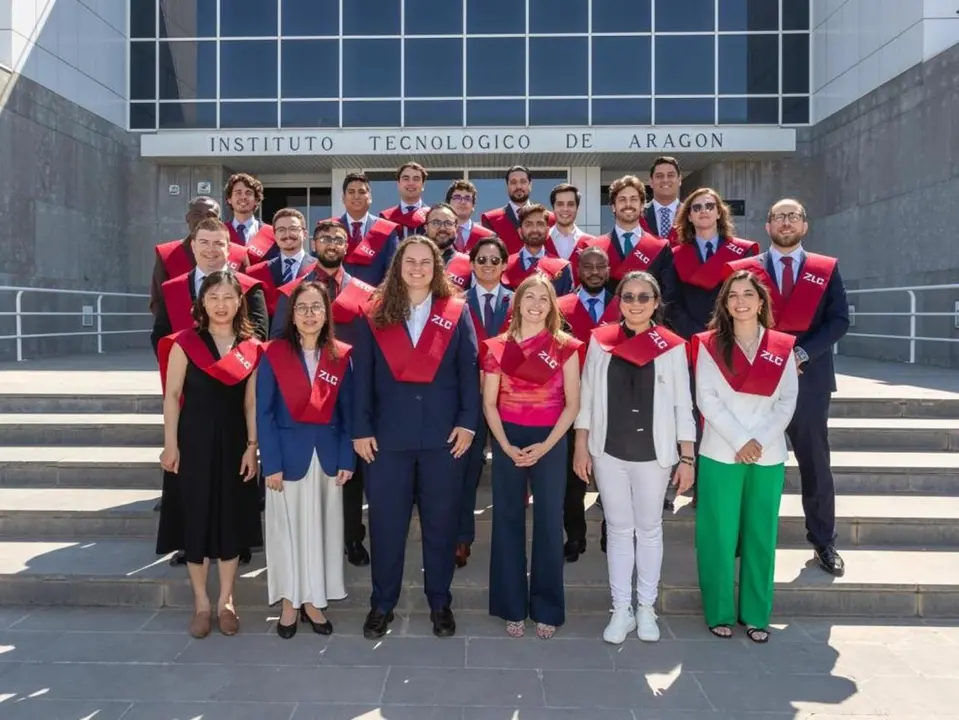 Estudiantes del m&aacute;ster ZLOG en el d&iacute;a de su graduaci&oacute;n. - GOBIERNO DE ARAG&Oacute;N