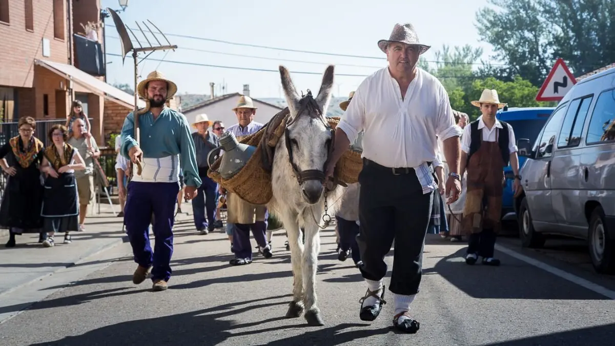 Una edici&oacute;n pasada de la Feria de Oficios Perdidos de Litu&eacute;nigo. / AYTO. LITU&Eacute;NIGO