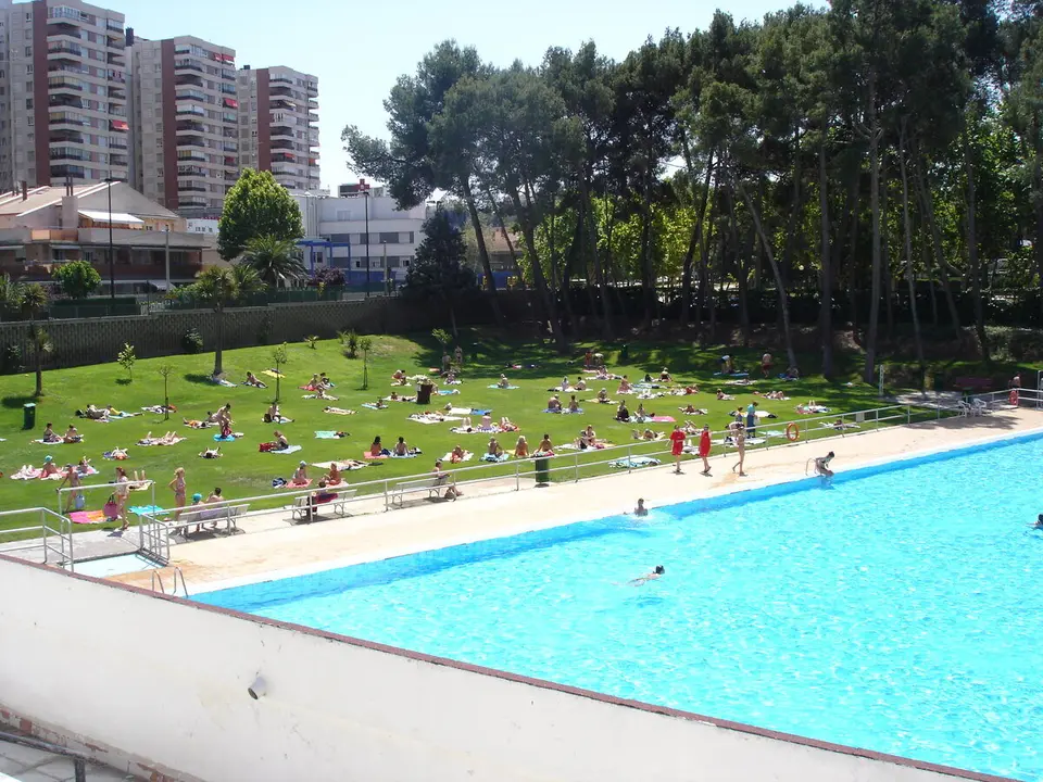 Centro Deportivo Municipal Perico Fern&aacute;ndez