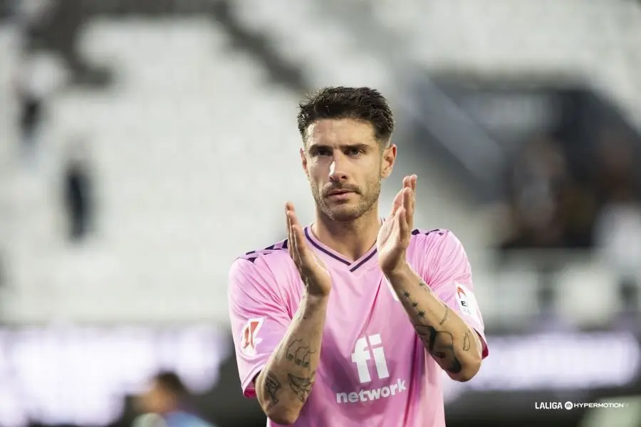 &Iacute;&ntilde;igo Pi&ntilde;a es el nuevo fichaje del Huesca / LaLiga