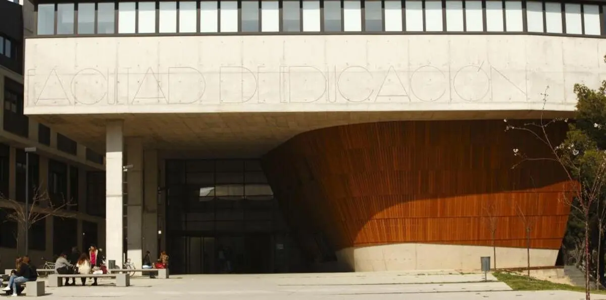 Facultad de Educaci&oacute;n de la Universidad de Zaragoza ./ L.Correas - Arag&oacute;n Hoy