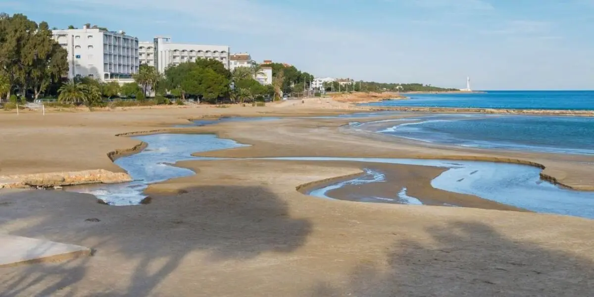 Playa de Las Fuentes ./ Orange Costa
