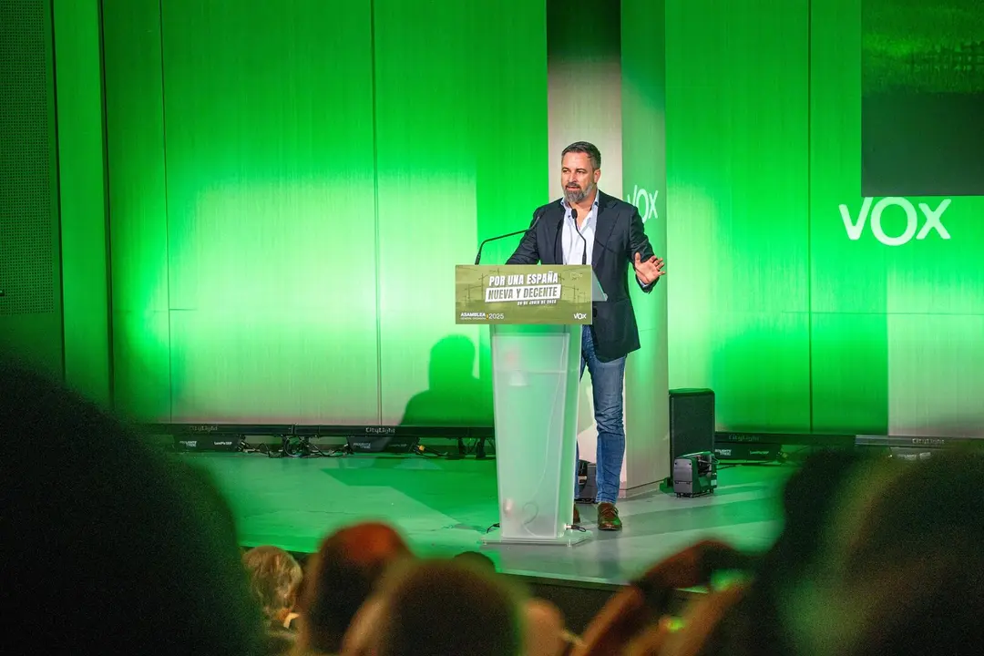 El l&iacute;der de Vox, Santiago Abascal, interviene durante la presentaci&oacute;n del programa econ&oacute;mico y de vivienda de Vox, en el Auditorio Mutua Madrile&ntilde;a, a 29 de junio de 2025, en Madrid (Espa&ntilde;a).
- Gabriel Luengas - Europa Press