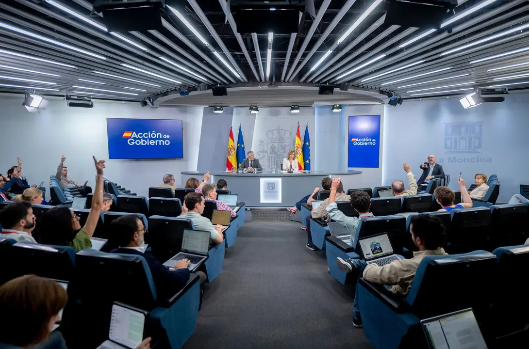 Rueda de prensa del Gobierno tras el