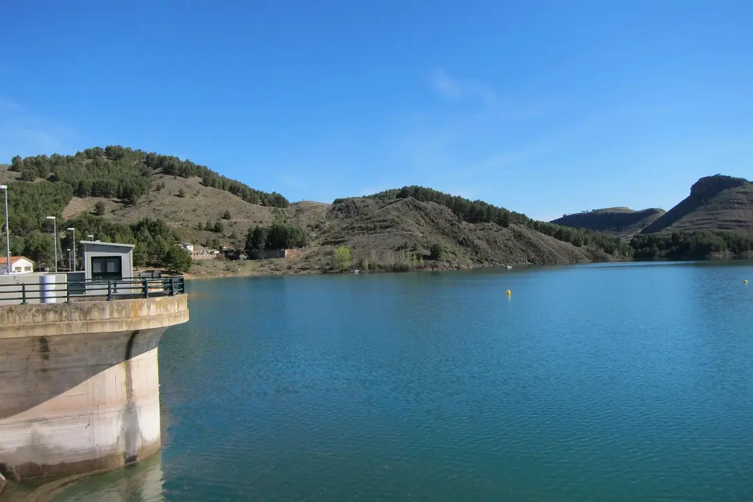 Uno de los embalses de la Cuenca del Ebro