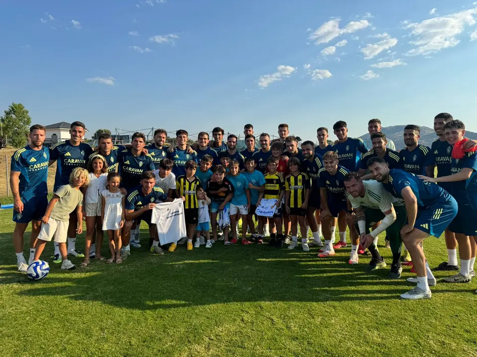 Plantilla del Real Zaragoza durante la concentraci&oacute;n en Los &Aacute;ngeles de San Rafael