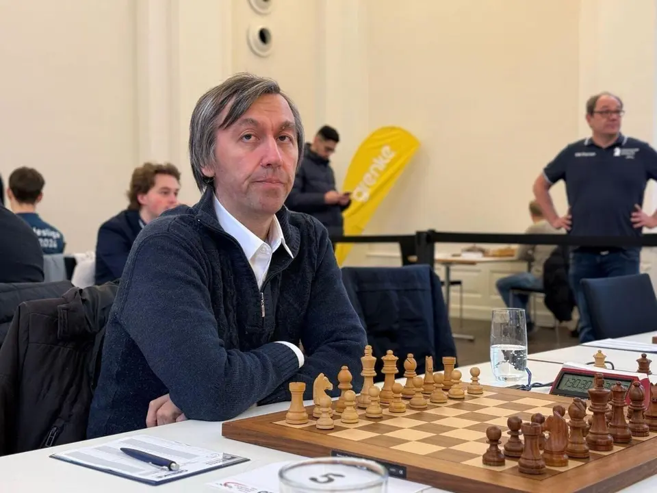 El subcampe&oacute;n del mundo de ajedrez, Gata Kamsky, participar&aacute; en el XVIII Torneo Internacional de Alcubierre. / AYUNTAMIENTO DE ALCUBIERRE