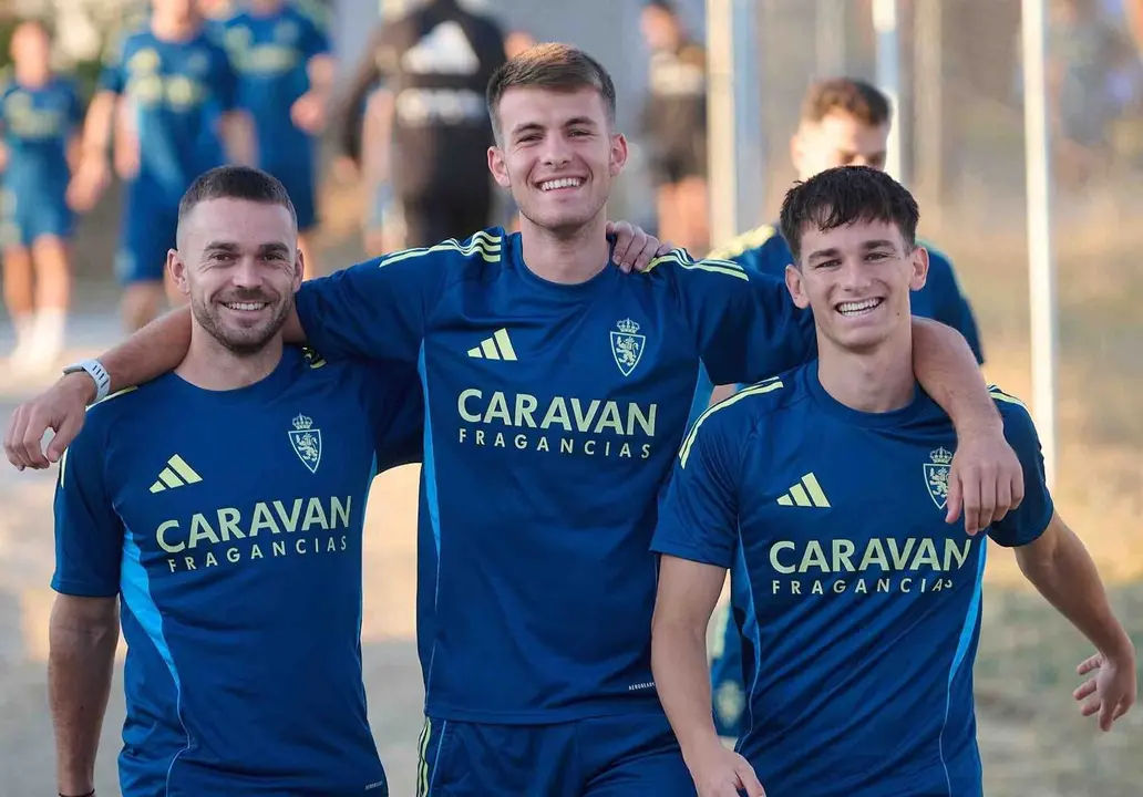 Samed Bazdar con Sober&oacute;n y Pau Sans / REAL ZARAGOZA