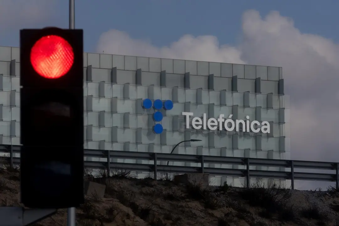 Fachada de la sede de Telef&oacute;nica