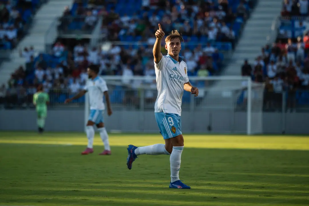 Dani G&oacute;mez celebrando un gol con el Real Zaragoza / Marcos Cebri&aacute;n