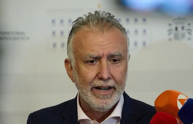 El ministro de Pol&iacute;tica Territorial y Memoria Democr&aacute;tica, &Aacute;ngel V&iacute;ctor Torres. / EP