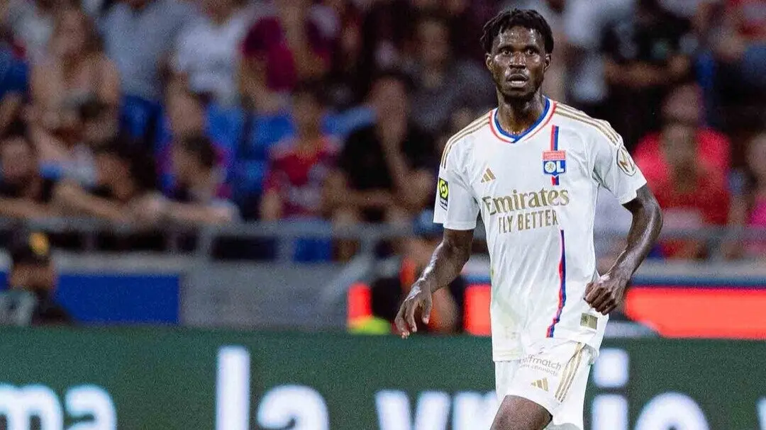 Paul Akouokou durante un partido con el Olympique de Lyon / OL