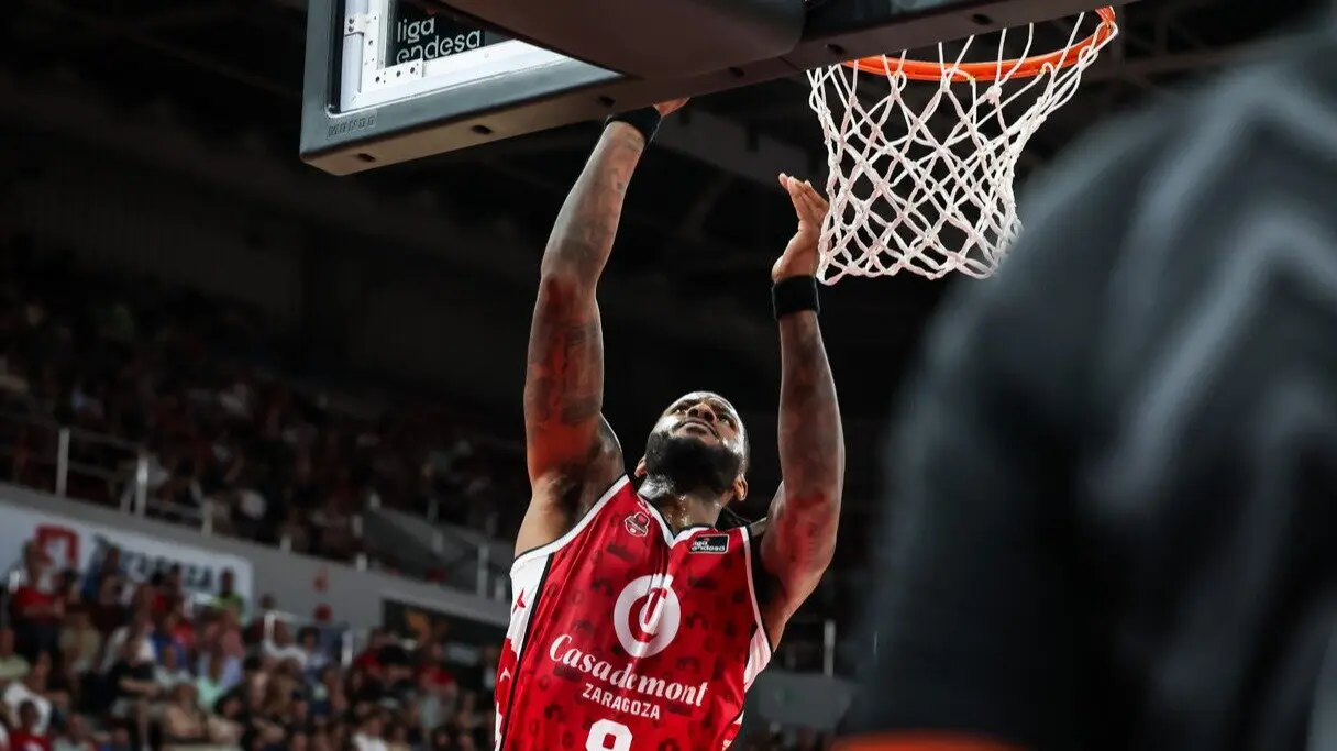 Nate Watson durante un partido con Casademont Zaragoza