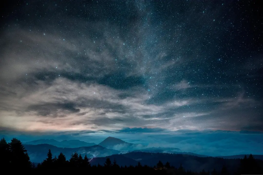 Paisaje estrellado.