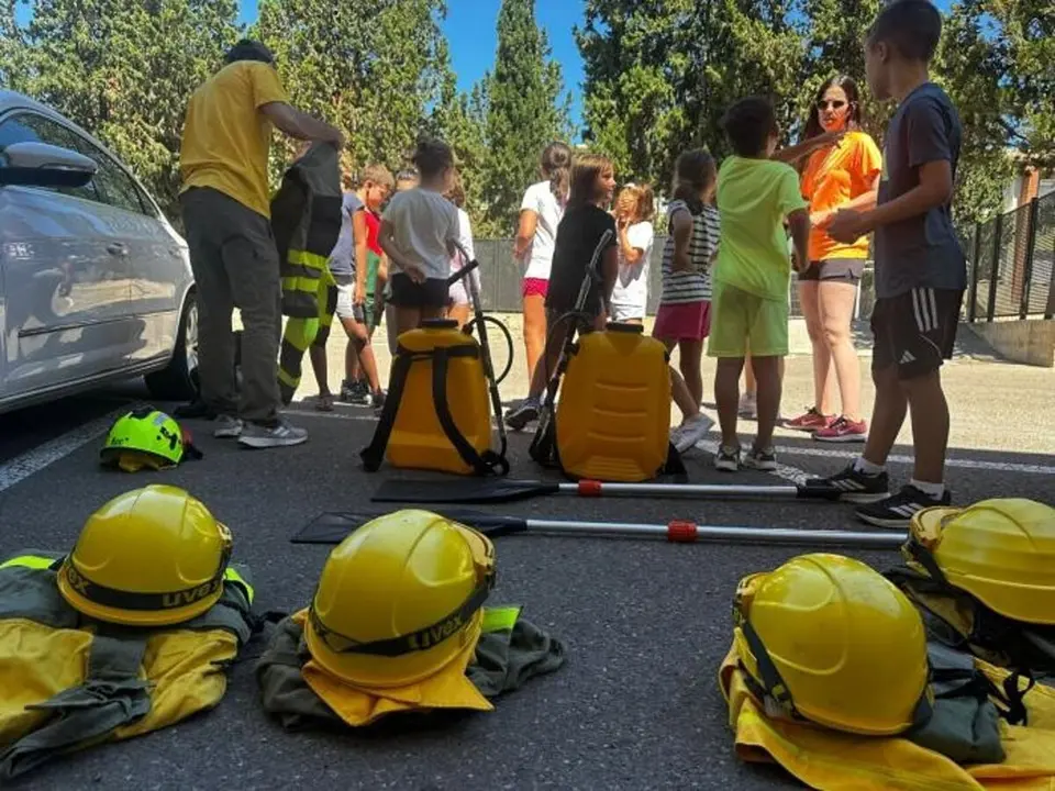 Las sesiones se adaptan a la edad de los participantes y tienen una duraci&oacute;n aproximada de cuatro horas.
- GOBIERNO DE ARAG&Oacute;N