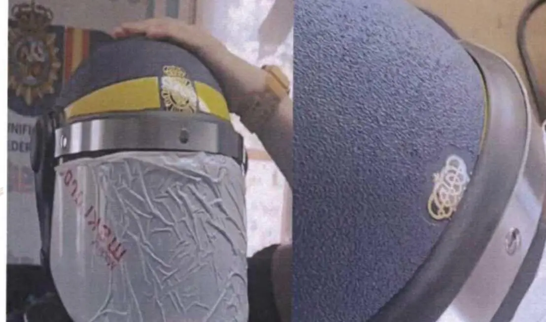 Imagen de los nuevos cascos policiales que el SUP dice que no son seguros/ H.A.