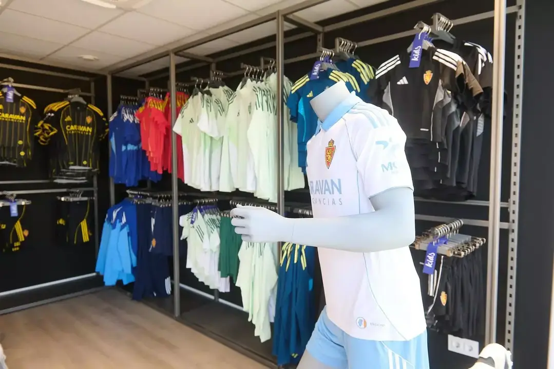 Nueva tienda oficial del Real Zaragoza en el Ibercaja Estadio