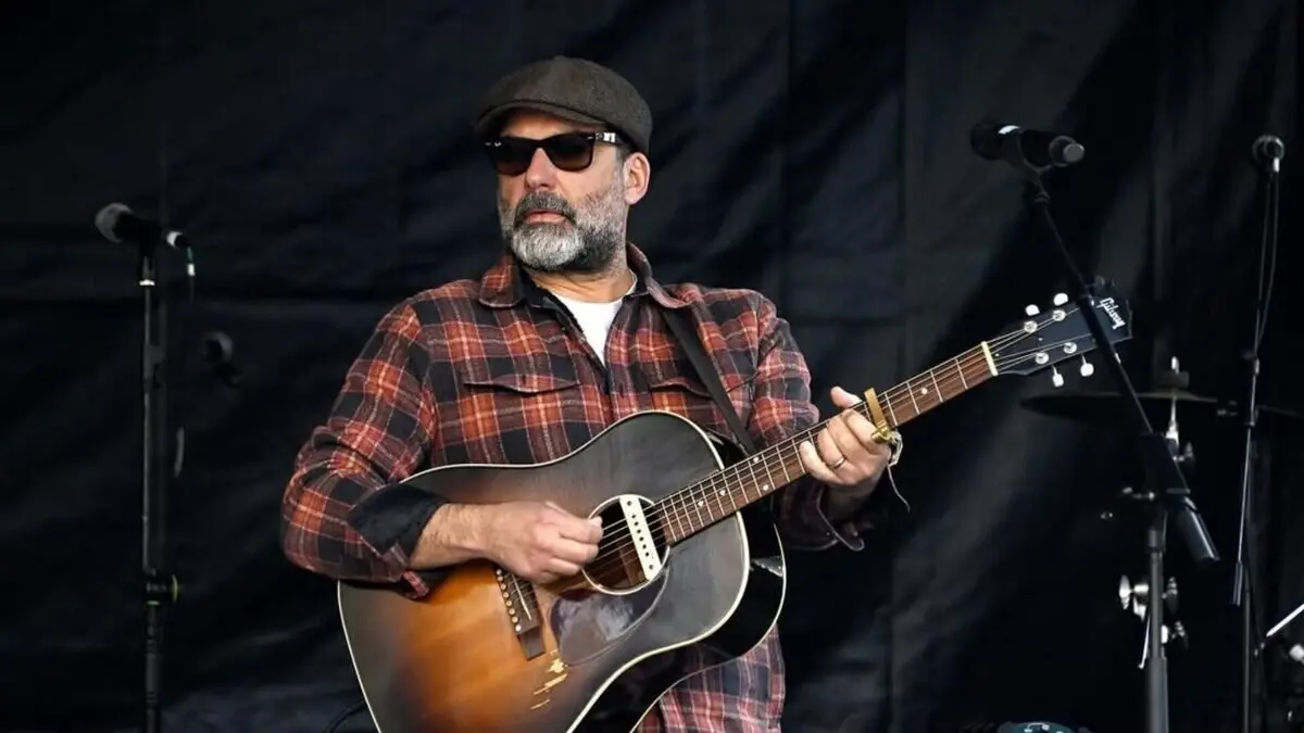 El cantante Jaume Anglada es arrollado por un coche en sus vacaciones: est&aacute; herido grave