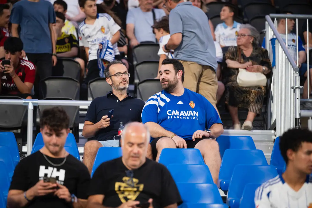 Aficionados en el Ibercaja Estadio en el Real Zaragoza - SD Huesca / Marcos Cebri&aacute;n