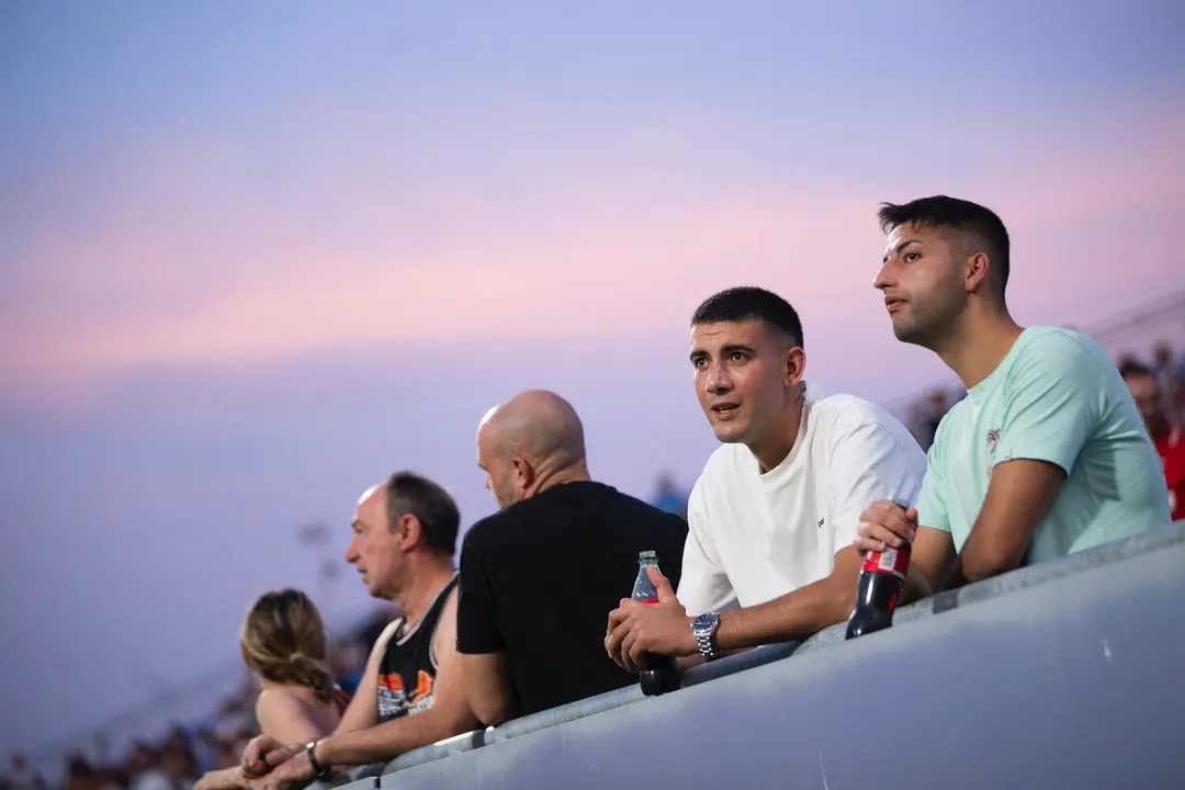 Aficionados en el Ibercaja Estadio en el Real Zaragoza - SD Huesca / Marcos Cebri&aacute;n
