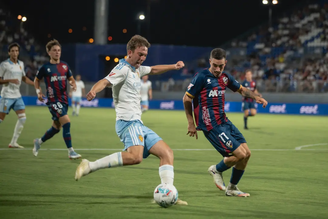 Paulino durante el Real Zaragoza - SD Huesca en el Memorial Carlos Lapetra / Marcos Cebri&aacute;n