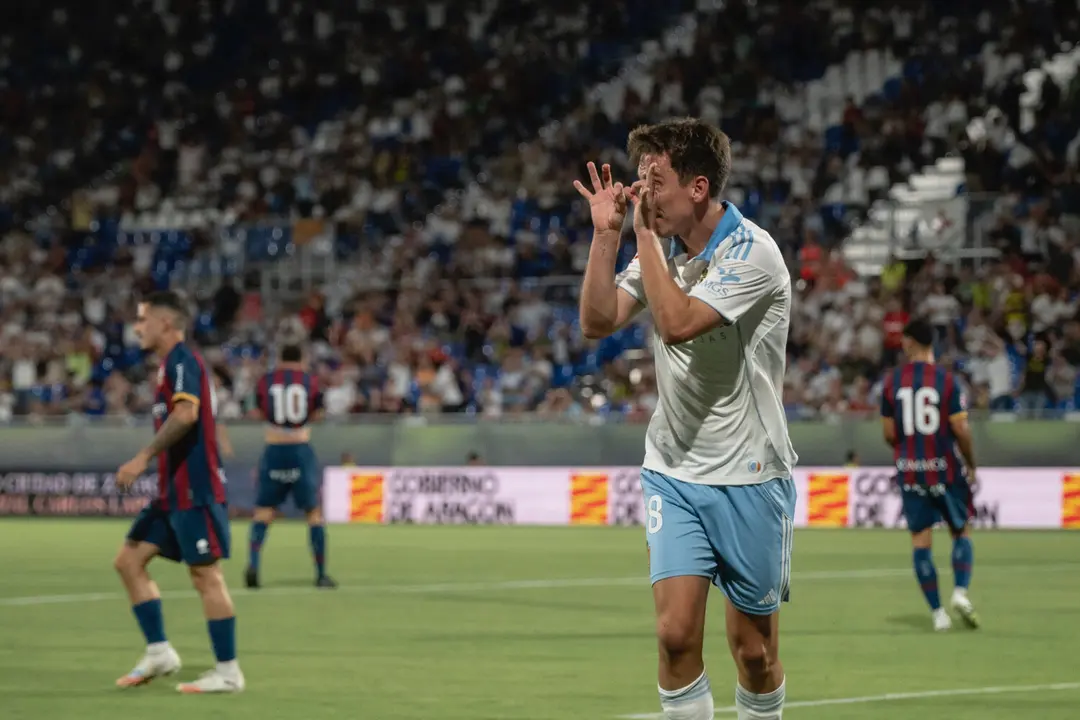 Paulino durante el Real Zaragoza - SD Huesca en el Memorial Carlos Lapetra / Marcos Cebri&aacute;n
