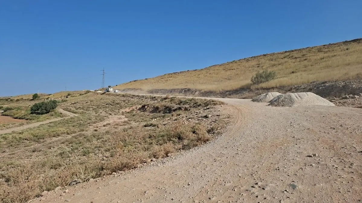 Camino de Belchite que se utiliza tras la afecci&oacute;n de la DANA de junio al puente de la localidad y las carreteras N-232 y A-222.
- ARAG&Oacute;N-TERUEL EXISTE.