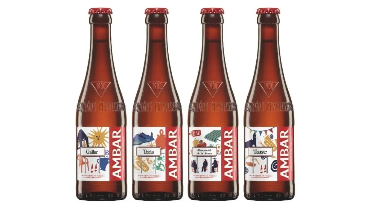 Botellines de cerveza Ambar personalizados con el nombre de distintos pueblos de Arag&oacute;n. / HA