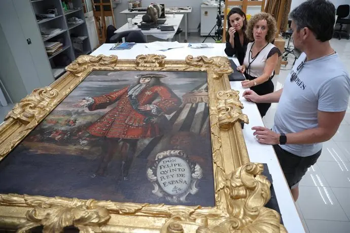 El retrato de Felipe V boca abajo regresa a X&agrave;tiva tras dos a&ntilde;os de restauraci&oacute;n con tecnolog&iacute;a de realidad aumentada