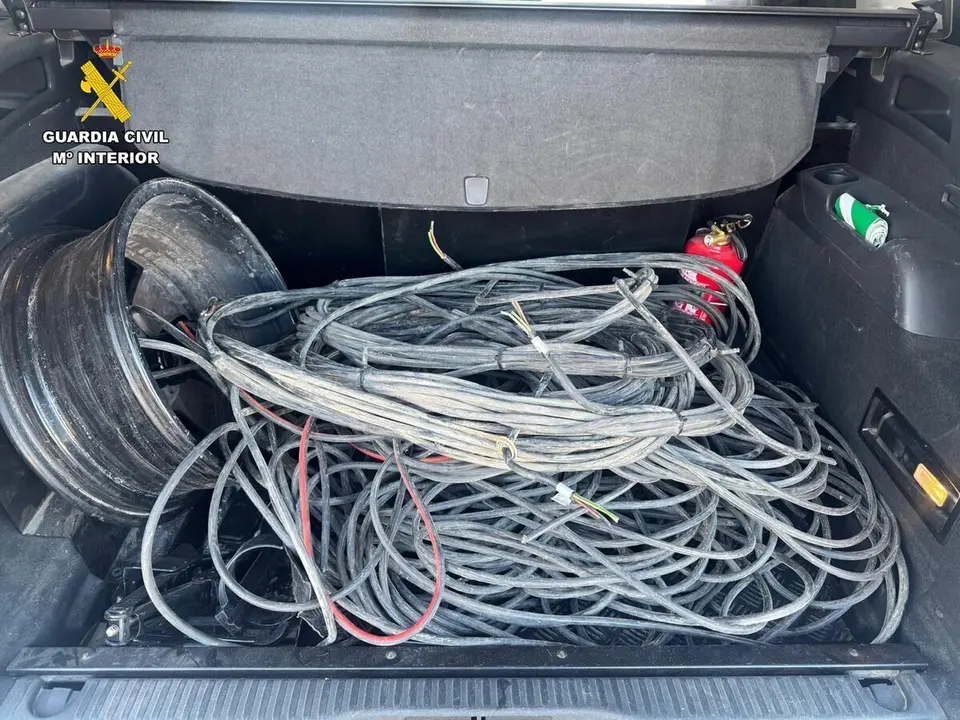 Cable de cobre sustra&iacute;do en once robos en las localidades de Calanda y Foz (Teruel)