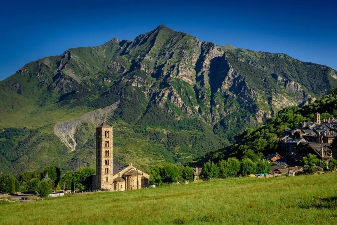 Este valle cerca de Arag&oacute;n guarda m&aacute;s arte rom&aacute;nico que otros del Pirineo catal&aacute;n y navarro juntos