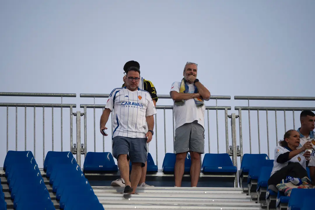 Aficionados en el Ibercaja Estadio en el Real Zaragoza-Andorra / Marcos Cebri&aacute;n