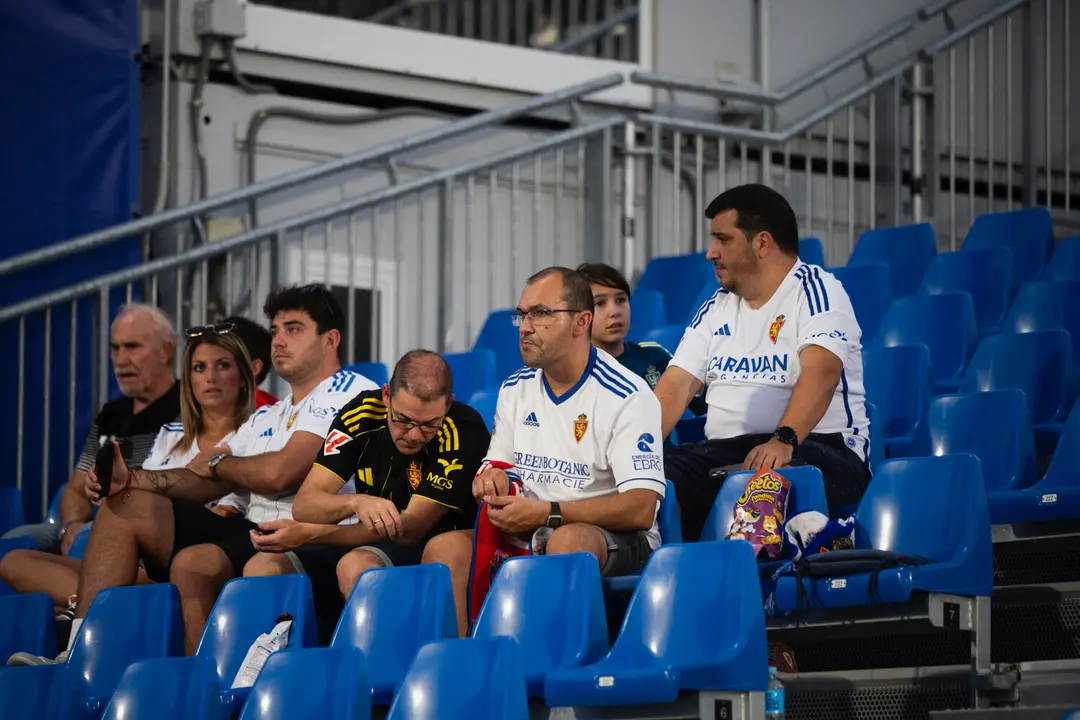 Aficionados en el Ibercaja Estadio en el Real Zaragoza-Andorra / Marcos Cebri&aacute;n