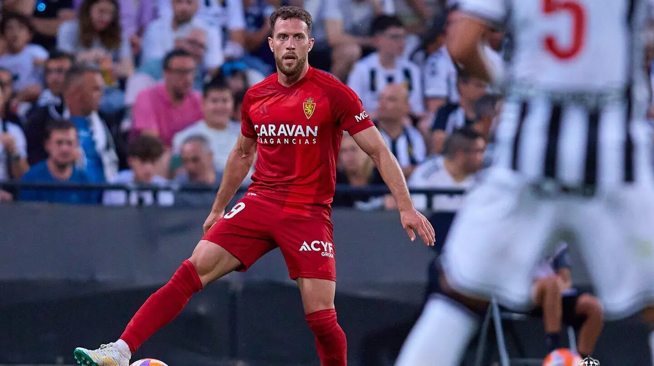 Iv&aacute;n Calero durante un partido con el Real Zaragoza / RZ