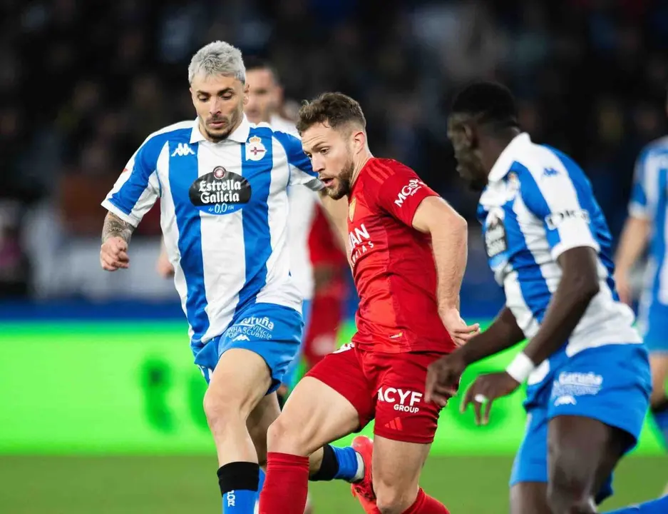 Iv&aacute;n Calero en un partido del Real Zaragoza / REAL ZARAGOZA