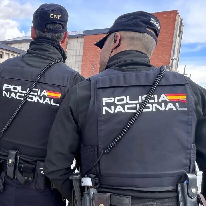Agentes de la Polic&iacute;a Nacional.