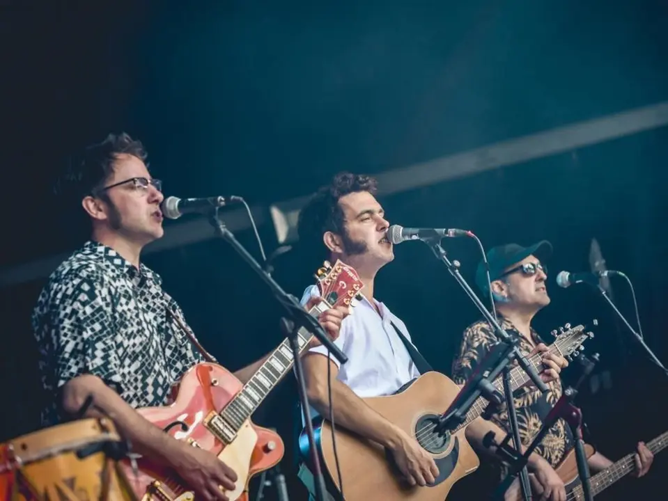 Director y actor de la pel&iacute;cula 'La Estrella Azul' en un concierto en homenaje al m&uacute;sico Mauricio Aznar.
- JAIME ORIZ