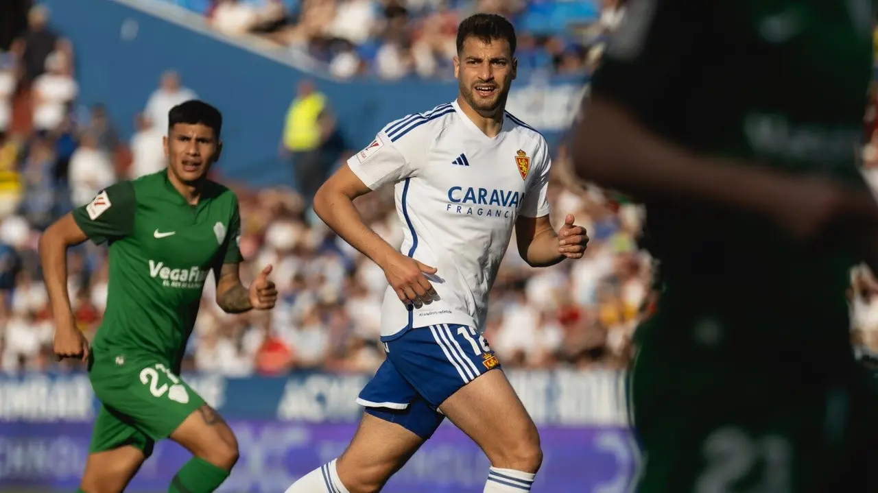 Sinan Bakis con el Real Zaragoza / MARCOS CEBRI&Aacute;N
