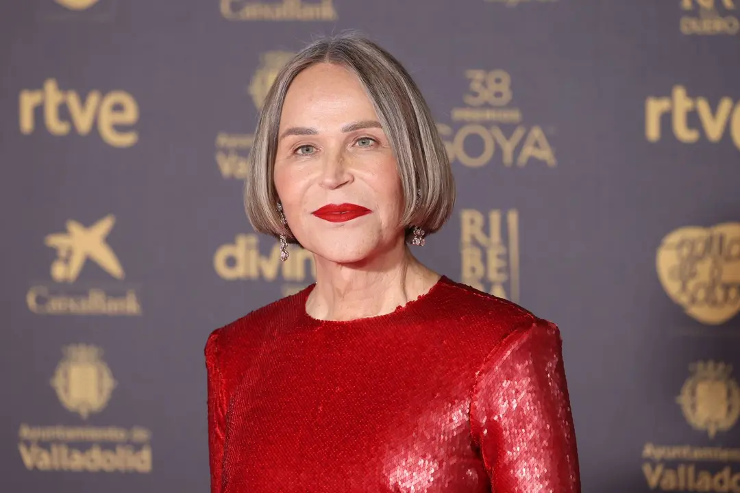 Archivo - La actriz Antonia San Juan posa en la alfombra rosa previa a la gala de la 38 edici&oacute;n de los Premios Goya. / EP