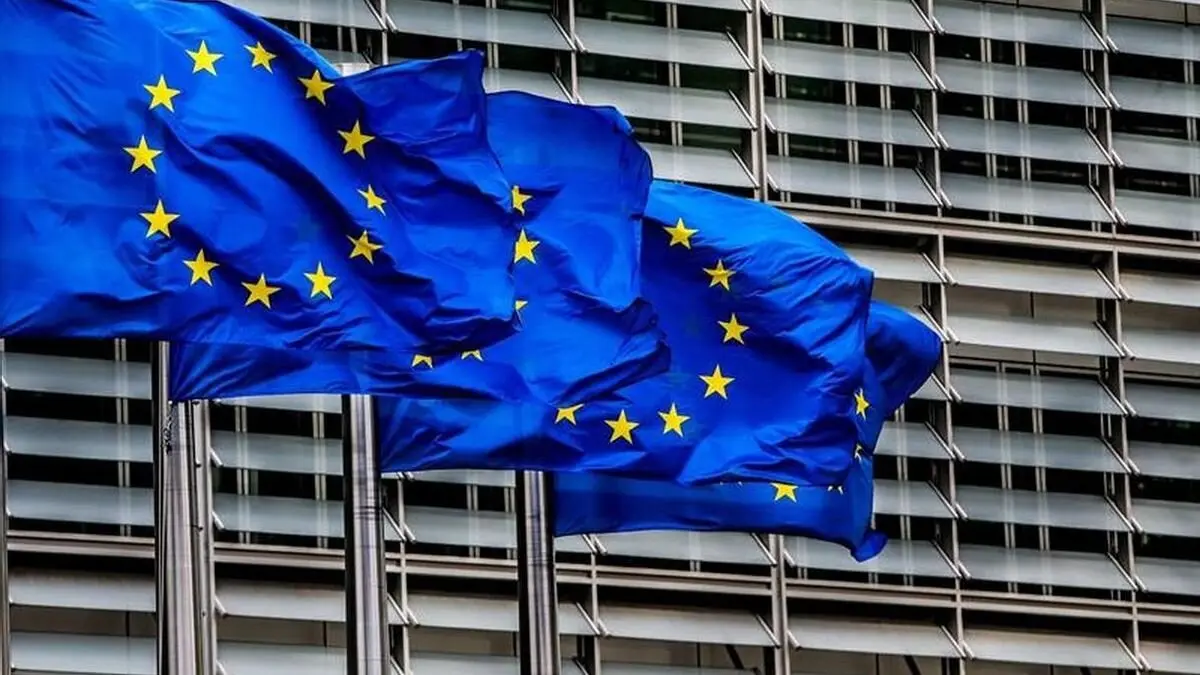 El plan de la Uni&oacute;n Europea para terminar con los documentos f&iacute;sicos