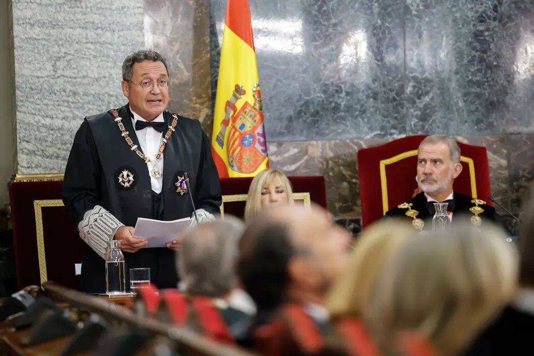 El fiscal general del Estado, &Aacute;lvaro Garc&iacute;a Ortiz, junto con Felipe VI, en el inicio del curso judicial./ EP