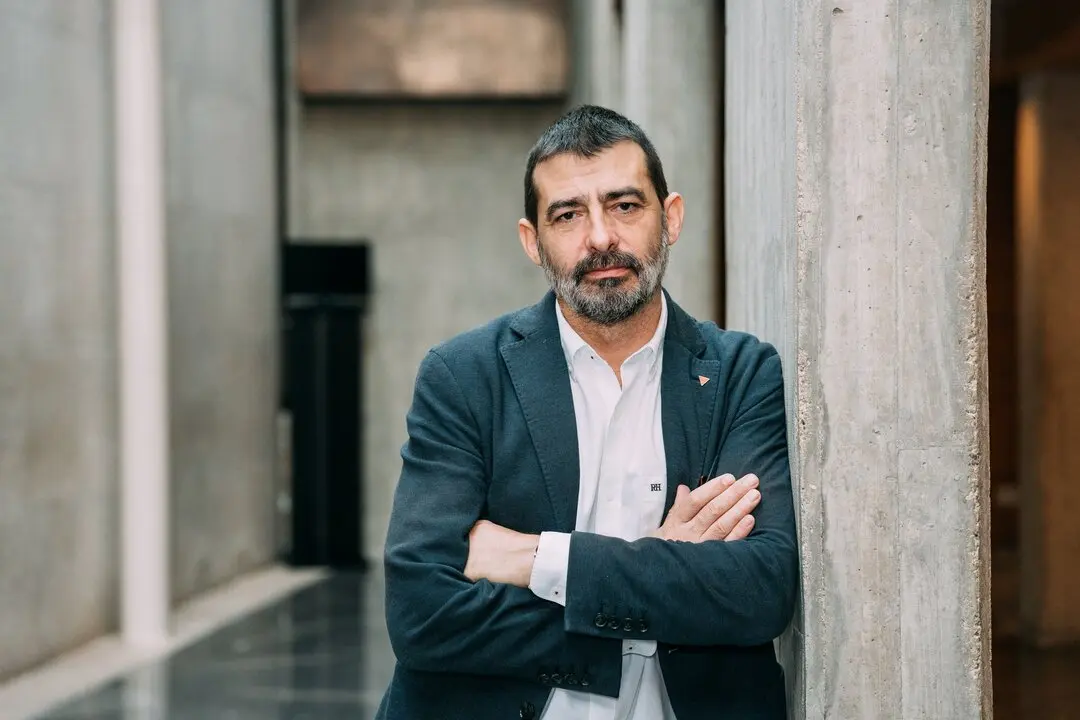 El portavoz de Izquierda Unida, &Aacute;lvaro Sanz, en La Aljafer&iacute;a./ &Aacute;lvaro Calvo