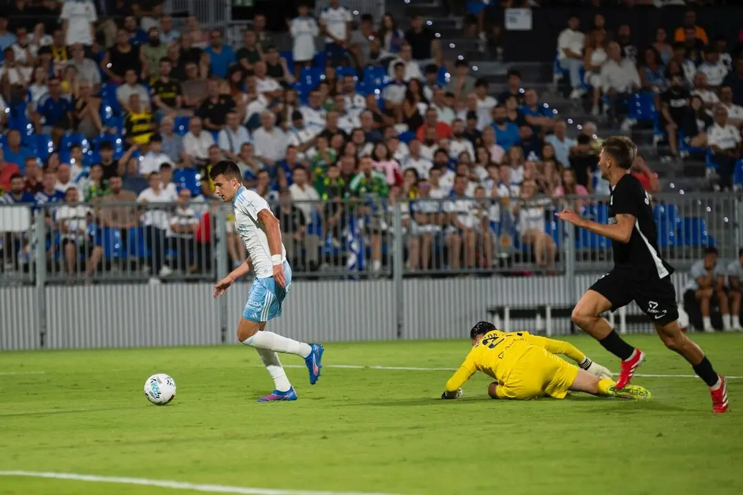 Bazdar marcando gol ante el Andorra / Marcos Cebri&aacute;n