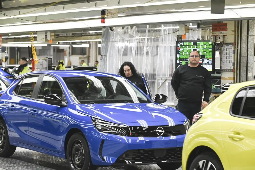 Uno de los modelos de veh&iacute;culo que se fabrica en la planta de Stellantis en Figueruelas (Zaragoza). / EP