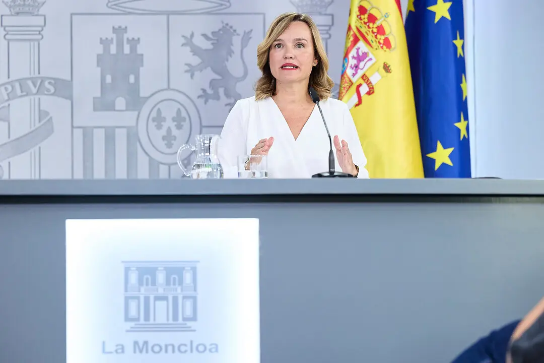 La portavoz del Gobierno y ministra de Educaci&oacute;n y Deportes, Pilar Alegr&iacute;a, en el Consejo de Ministros de este martes./ EP