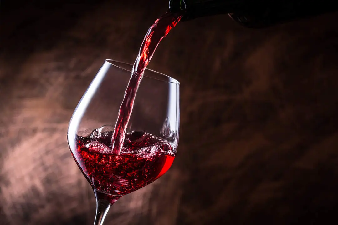 Copas-de-vino-razones-por-las-que-el-vino-se-sirve-en-copa