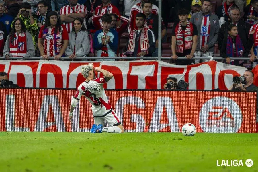 Pep Chavarr&iacute;a celebrando su gol ante el Atl&eacute;tico de Madrid / LaLiga