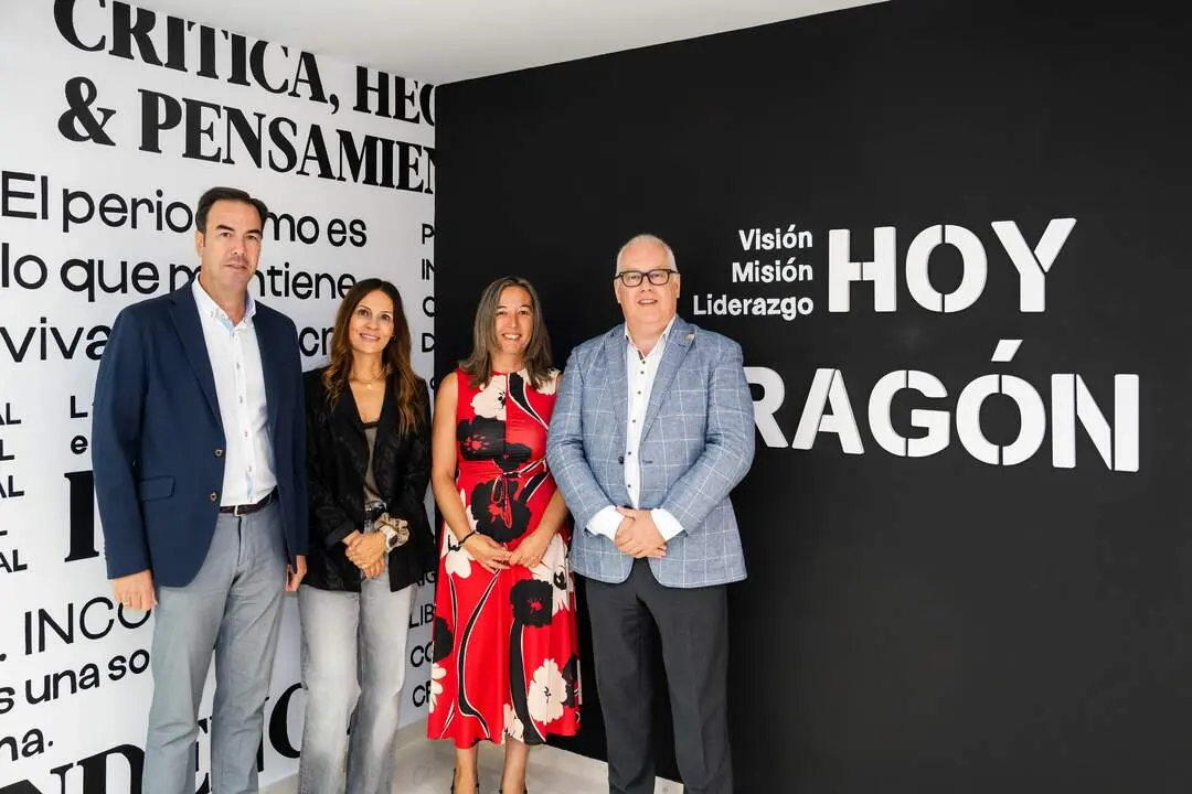&Aacute;ngel Torres, gerente de Torres Oficinas, Herminia Lombarte, directora regional Adecco Aragon, Lola Hern&aacute;ndez, consultor Business Development CBRE Zaragoza, Juan Calle, director de Megablock